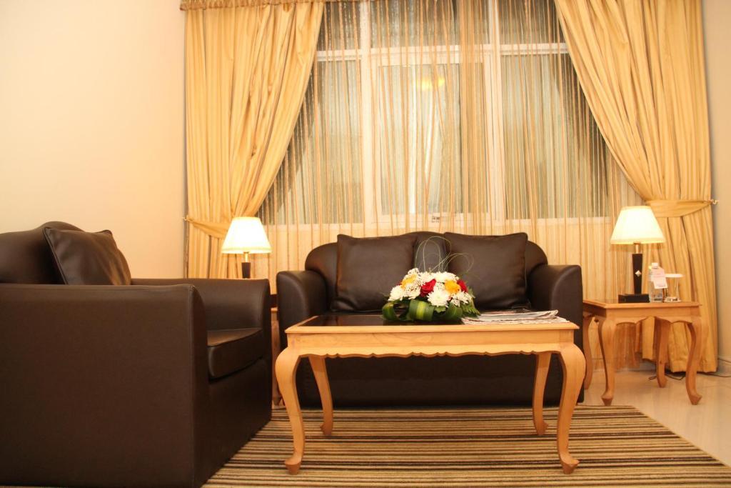 Royal Hotel Apartment Kalba ภายนอก รูปภาพ