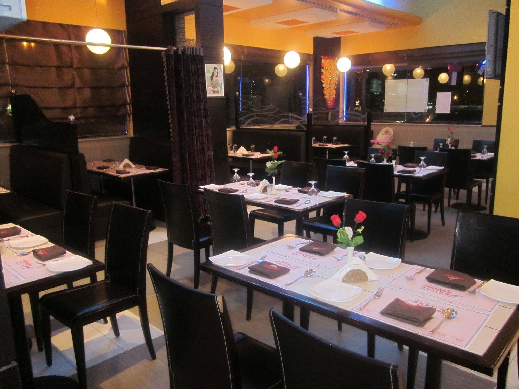 Royal Hotel Apartment Kalba ภายนอก รูปภาพ
